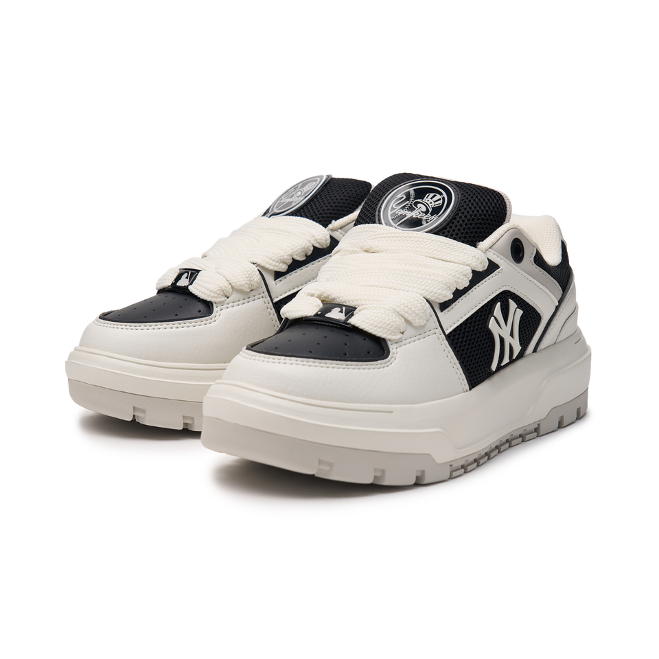 MLB Chunky Liner Wide New York Yankees Sneakers NY Logo Shoes Black 3