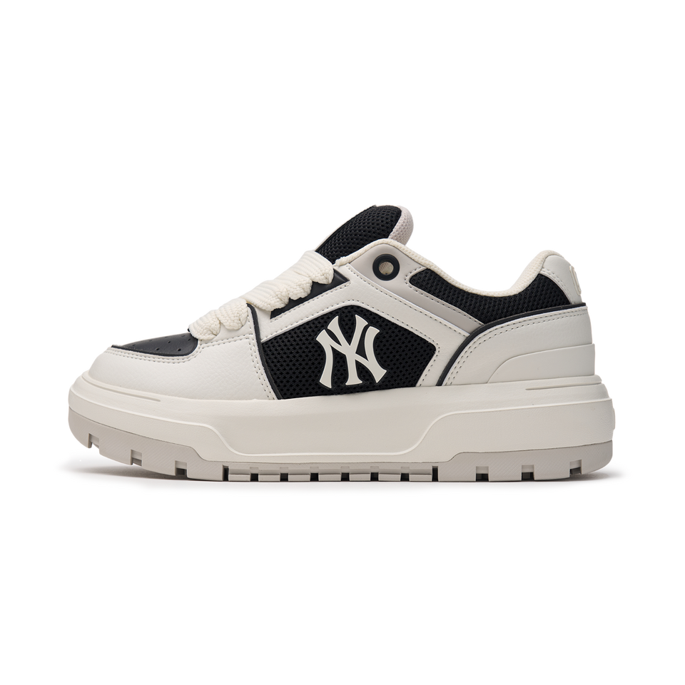 MLB Chunky Liner Wide New York Yankees Sneakers NY Logo Shoes Black